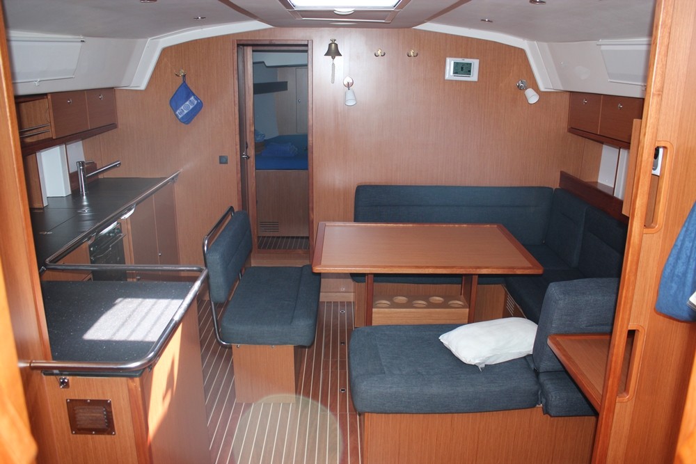 Bavaria Cruiser 45, Bella Blue | Yacht Charter Croatia