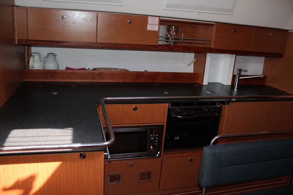 Bavaria Cruiser 45, Bella Blue | Yacht Charter Croatia