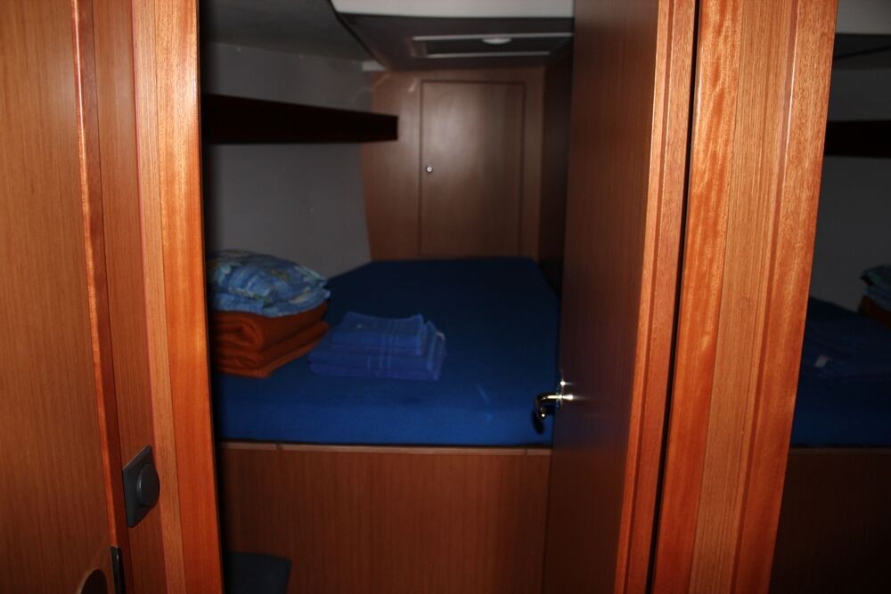 Bavaria Cruiser 45, Bella Blue | Yacht Charter Croatia
