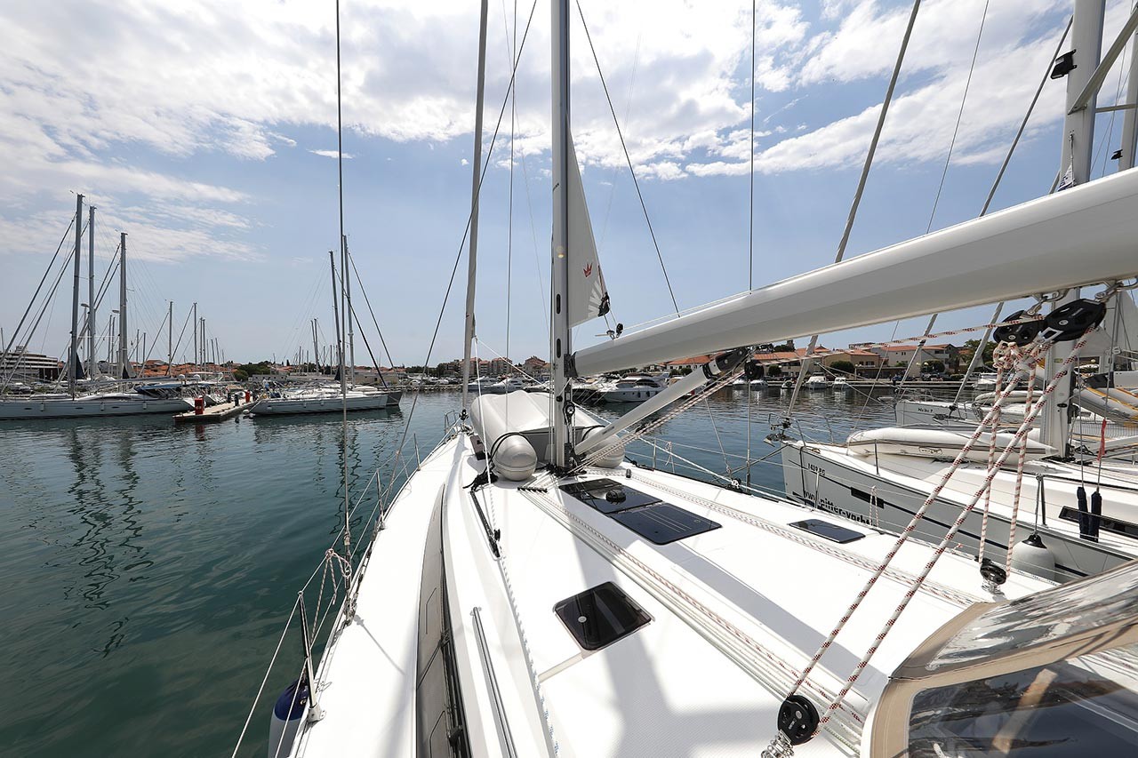 Bavaria Cruiser 46 Style, Sunshine | Yacht Charter Croatia