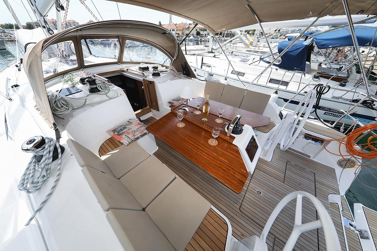 Bavaria Cruiser 46 Style, Sunshine | Yacht Charter Croatia