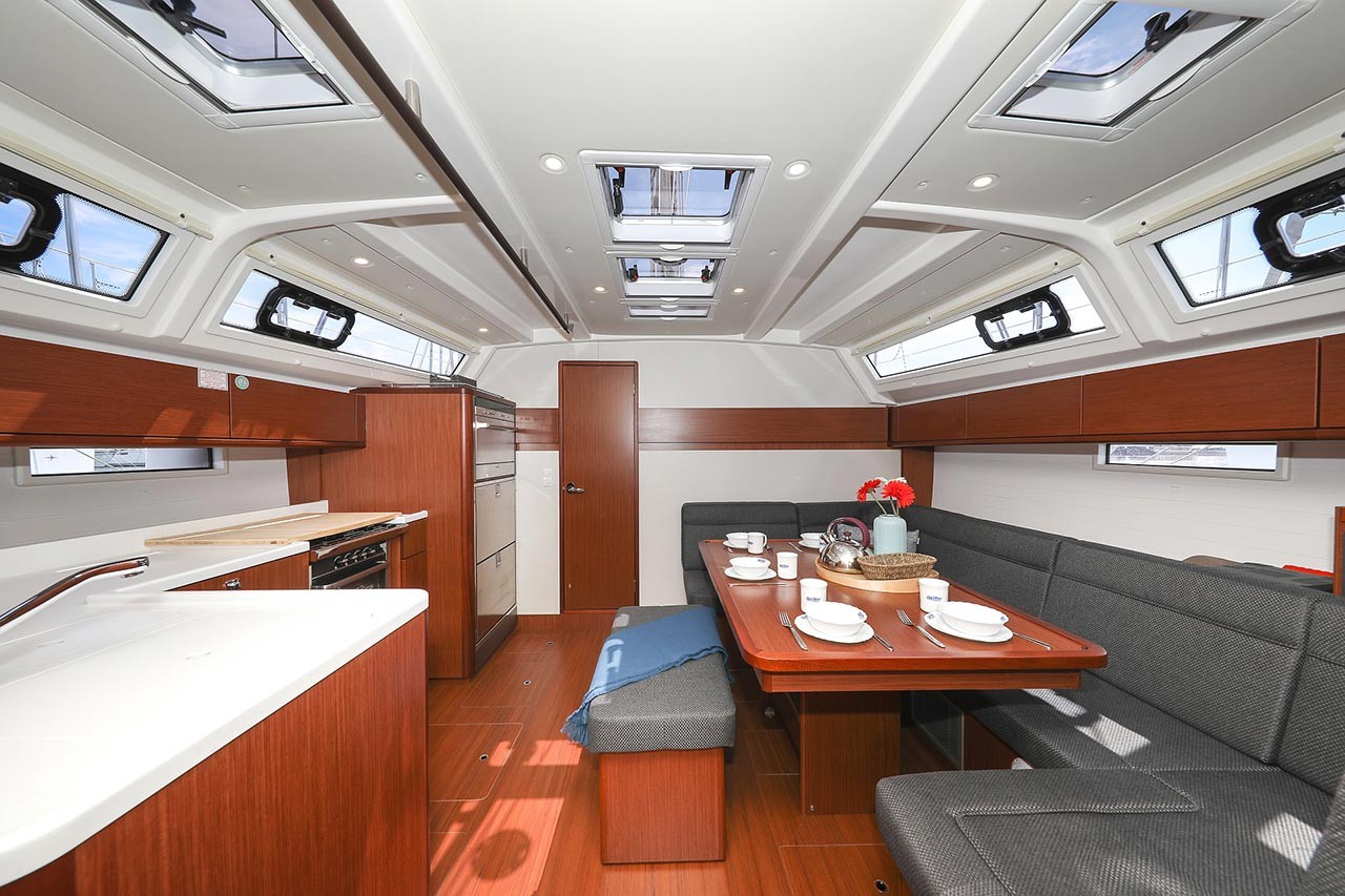 Bavaria Cruiser 46 Style, Sunshine | Yacht Charter Croatia