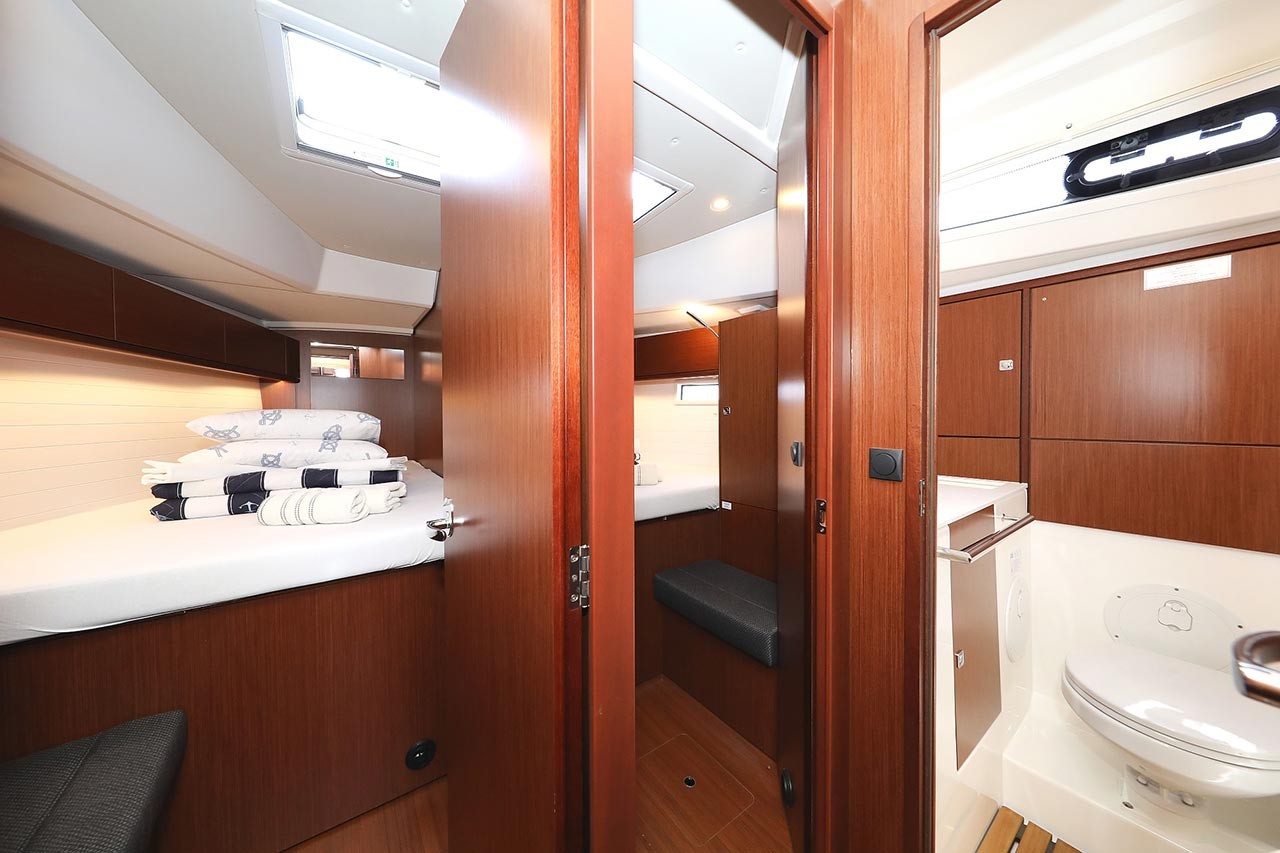 Bavaria Cruiser 46 Style, Sunshine | Yacht Charter Croatia