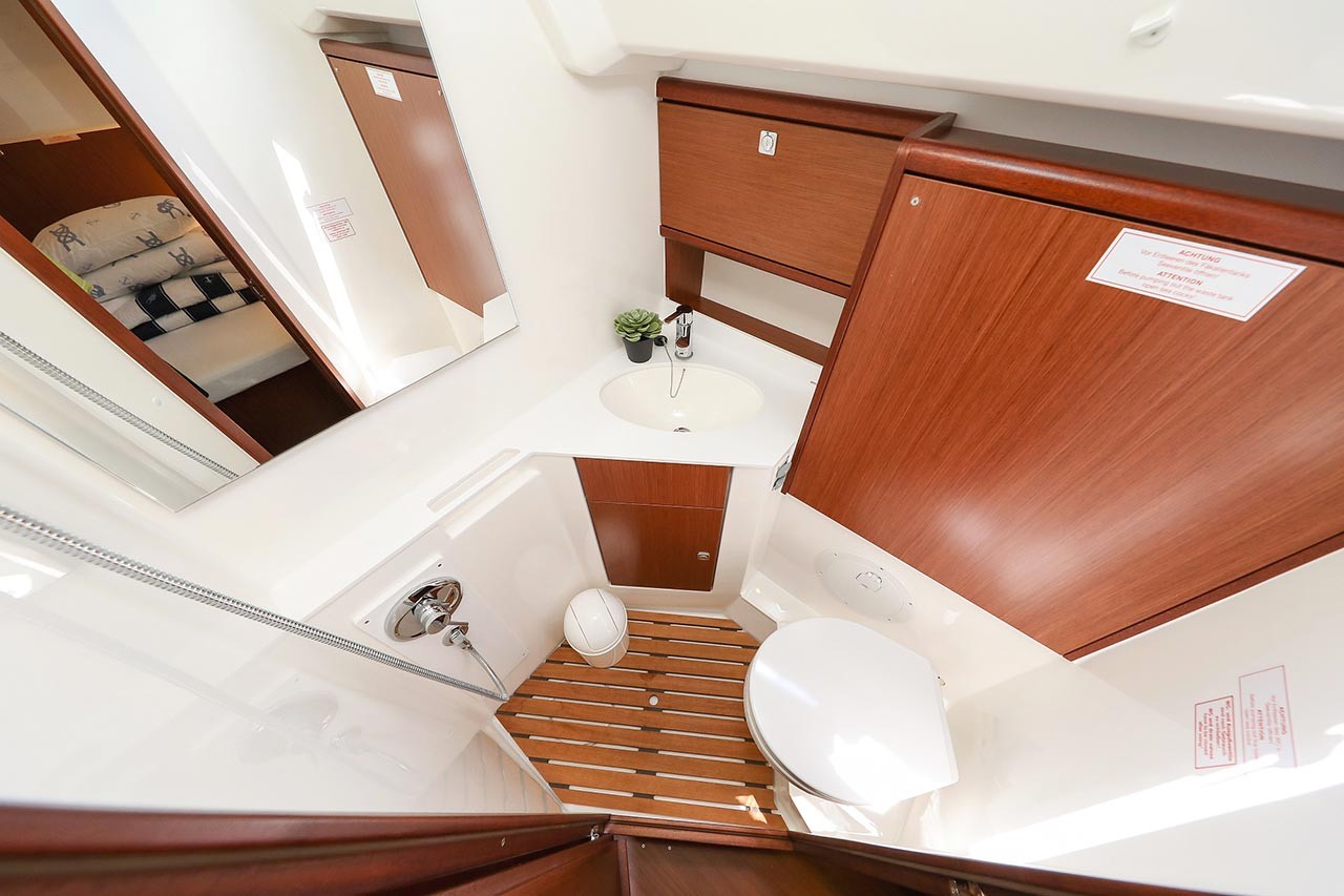 Bavaria Cruiser 46 Style, Sunshine | Yacht Charter Croatia