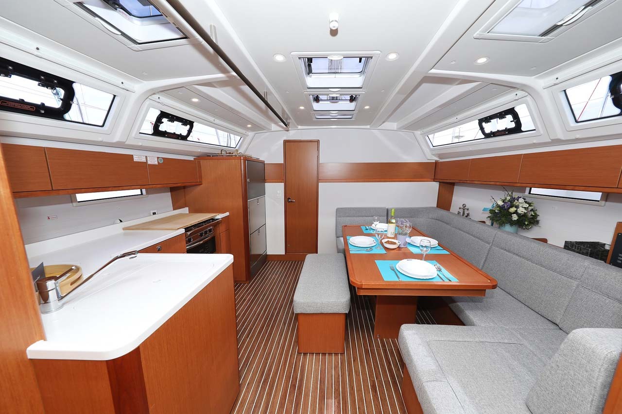 Bavaria Cruiser 46 Style, Cala Mawa | Yachtcharter Kroatien