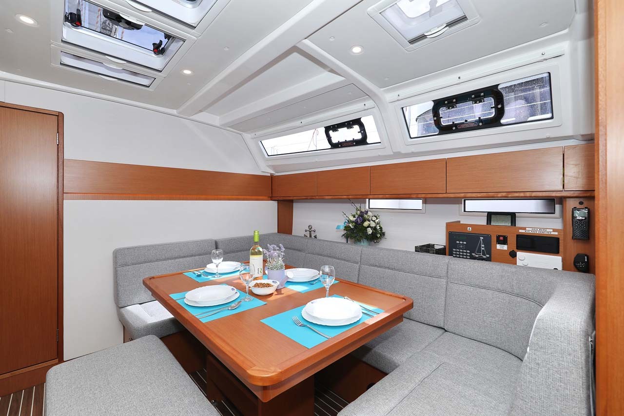 Bavaria Cruiser 46 Style, Cala Mawa | Yachtcharter Kroatien