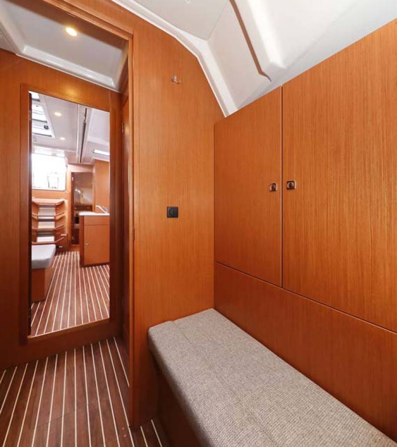 Bavaria Cruiser 46 Style, Cala Mawa | Yacht Charter Croatia
