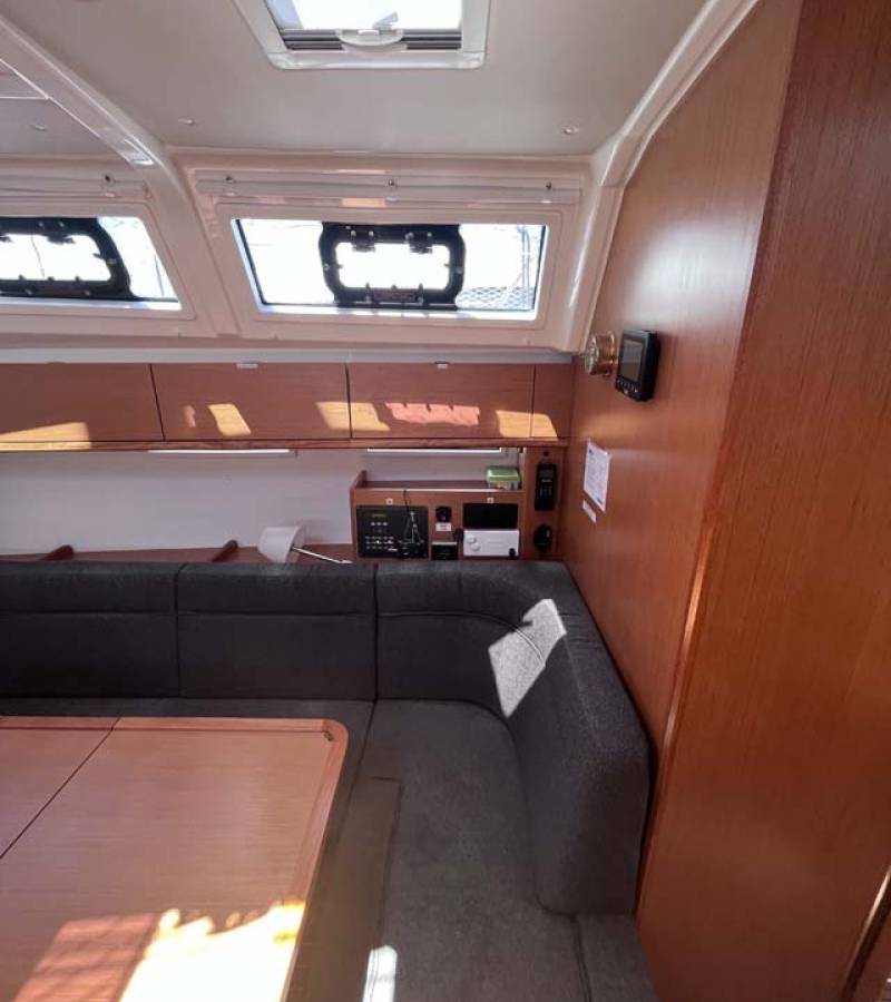 Bavaria Cruiser 46 Style, Tesorino | Yacht Charter Croatia