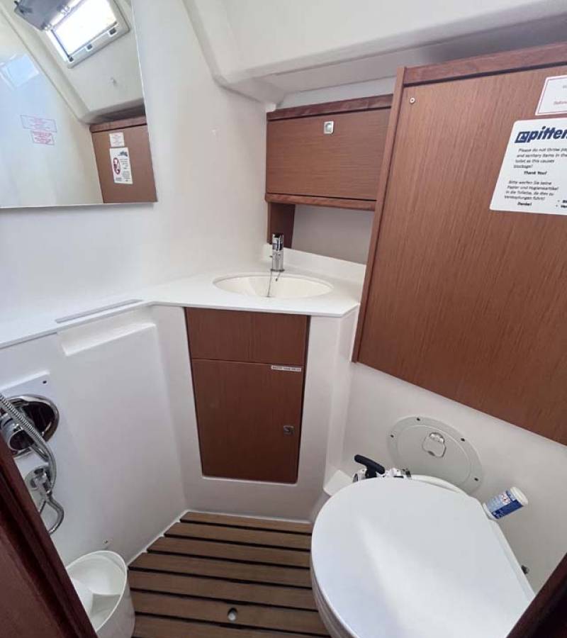 Bavaria Cruiser 46 Style, Tesorino | Yacht Charter Croatia