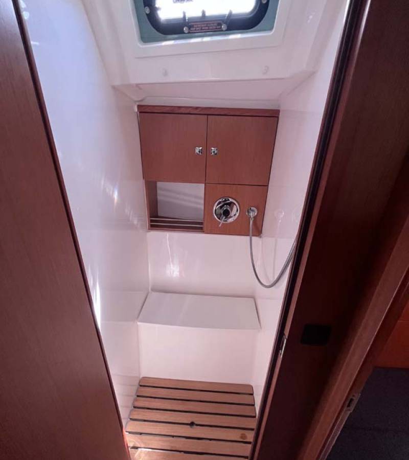 Bavaria Cruiser 46 Style, Tesorino | Yacht Charter Croatia