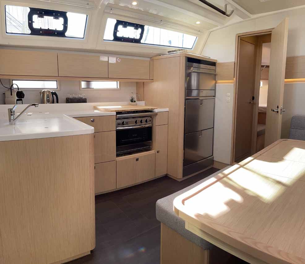Bavaria Cruiser 46 Style, Cataleya | Yacht Charter Croatia