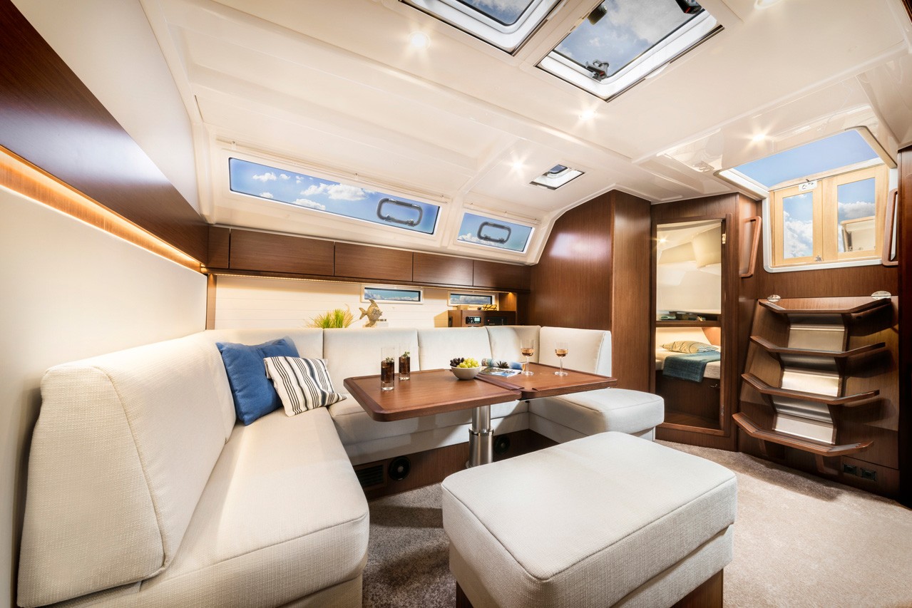 Bavaria Cruiser 46 Style, Lyra | Yacht Charter Croatia