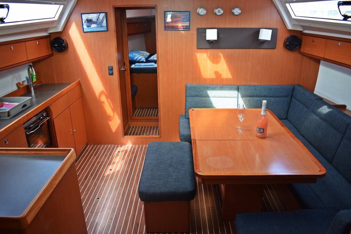 Bavaria Cruiser 46, Lovrečina | Yacht Charter Croatia