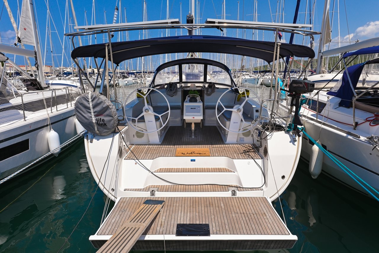 Bavaria Cruiser 46, Paola | Yacht Charter Croatia