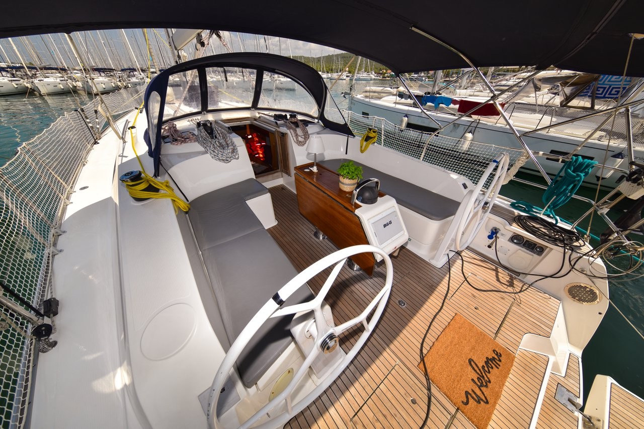 Bavaria Cruiser 46, Paola | Yacht Charter Croatia