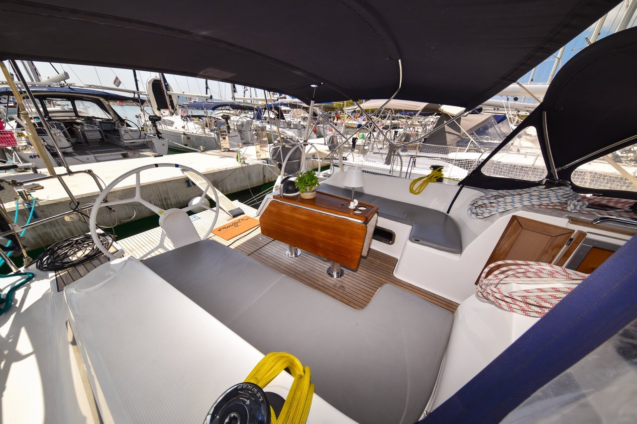 Bavaria Cruiser 46, Paola | Yacht Charter Croatia