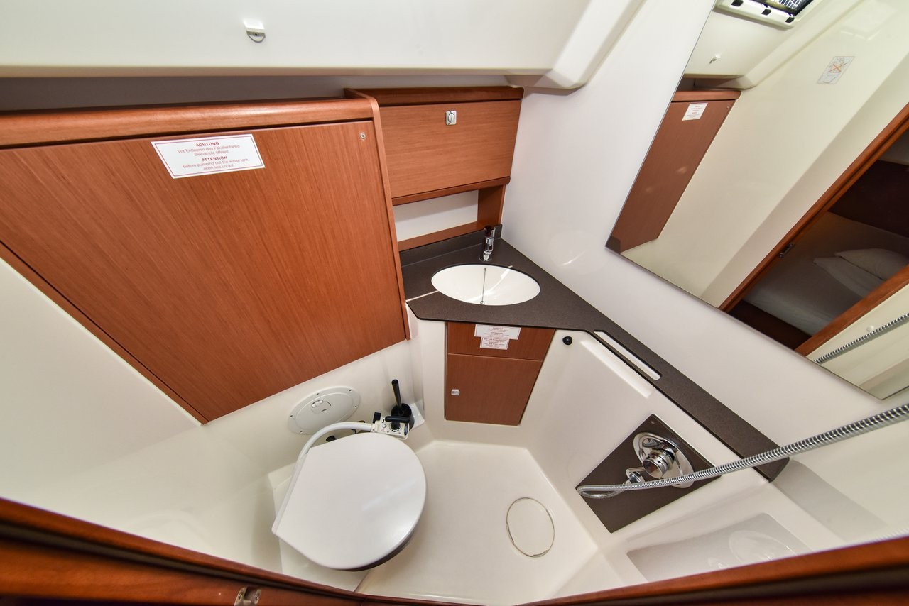 Bavaria Cruiser 46, Paola | Yacht Charter Croatia