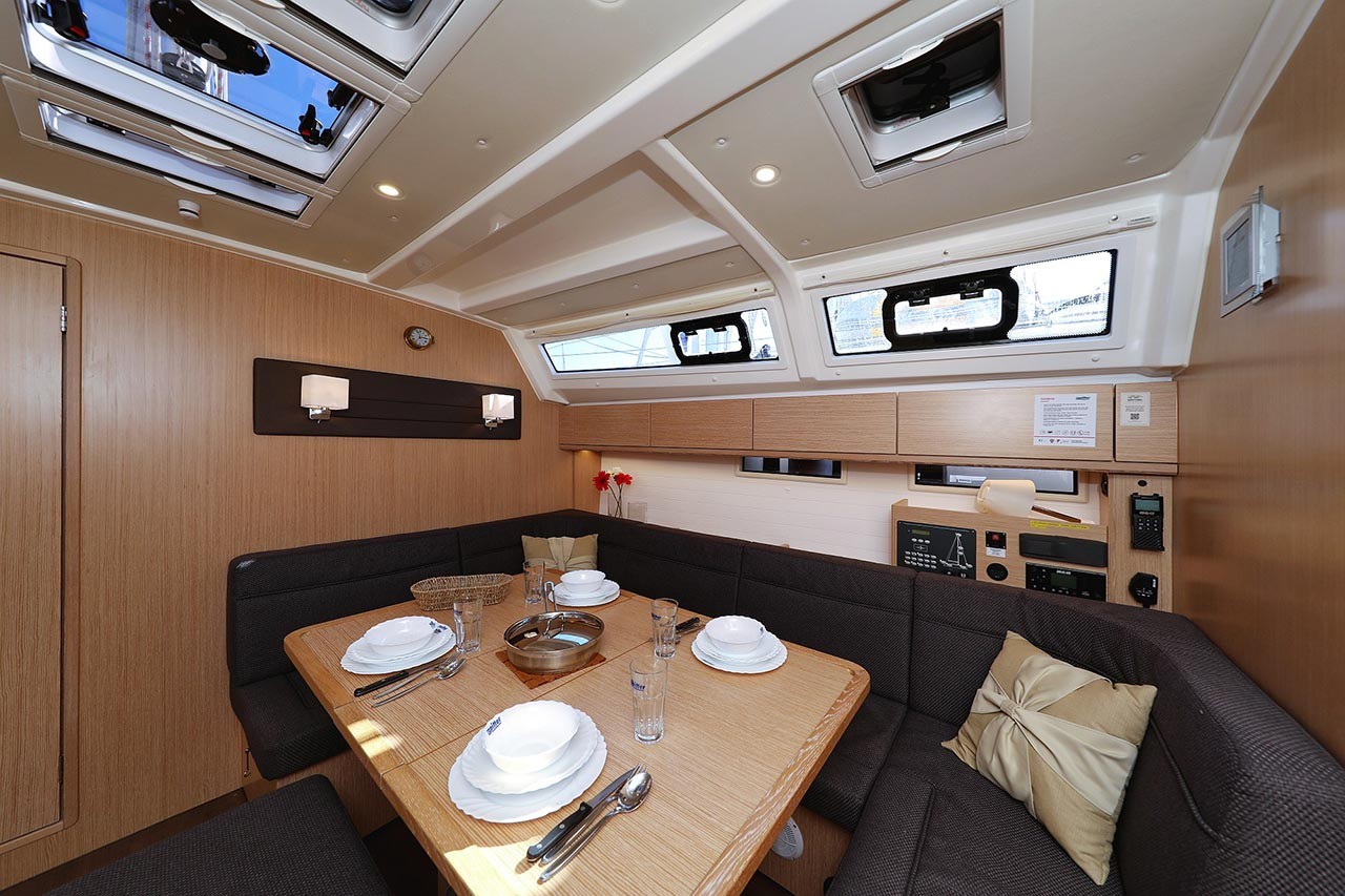 Bavaria Cruiser 46, Sirius | Yacht Charter Croatia