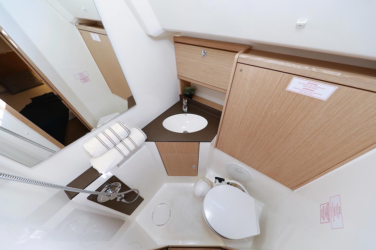 Bavaria Cruiser 46, Sirius | Yacht Charter Croatia