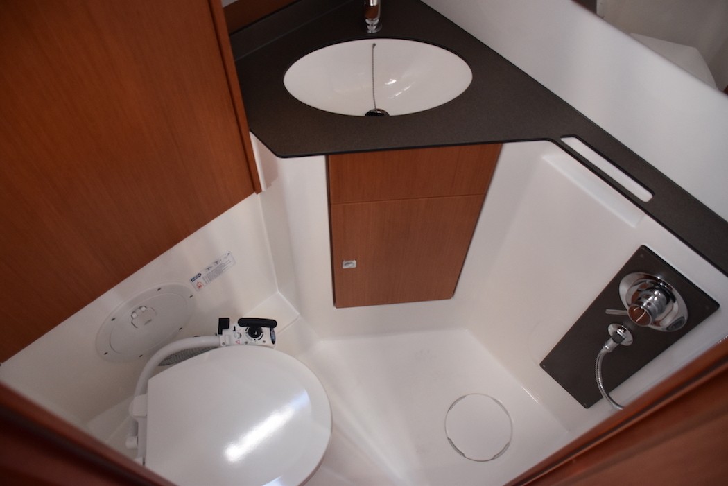 Bavaria Cruiser 46, Malbec | Yacht Charter Croatia
