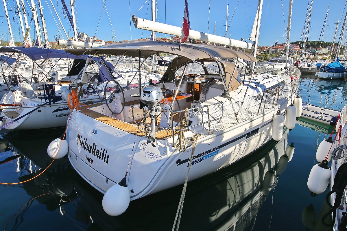 Bavaria Cruiser 46, Viribus Unitis | Yacht Charter Croatia