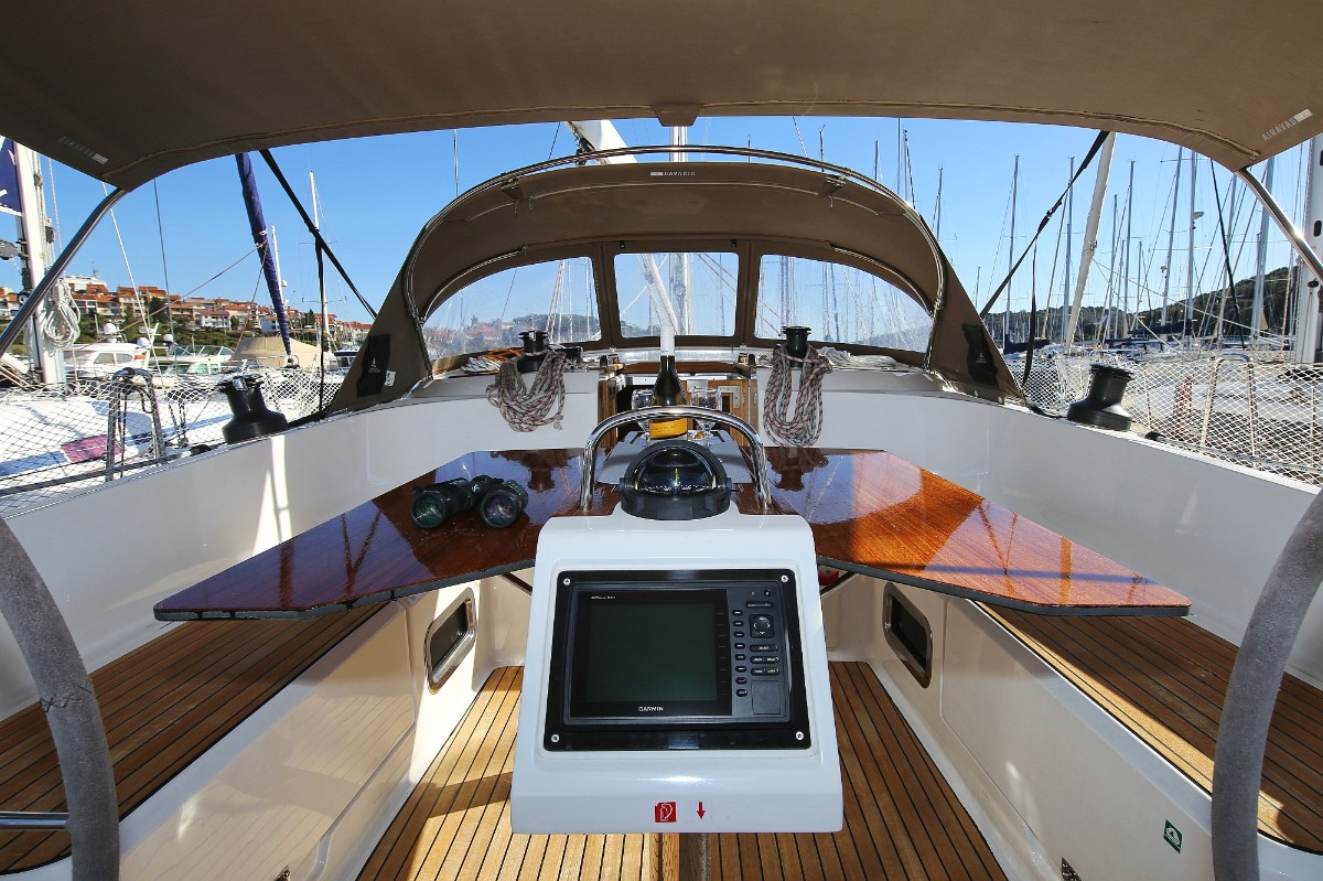 Bavaria Cruiser 46, Viribus Unitis | Yacht Charter Croatia