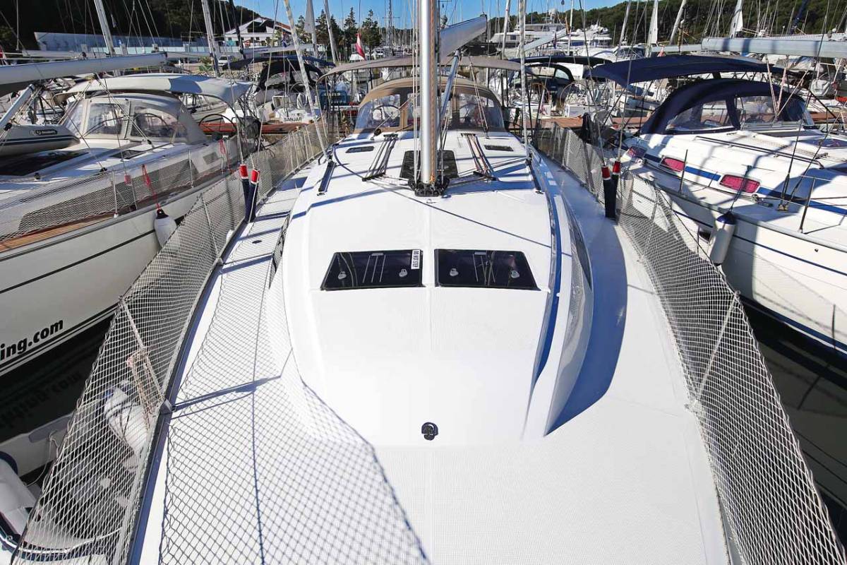 Bavaria Cruiser 46, Viribus Unitis | Yacht Charter Croatia