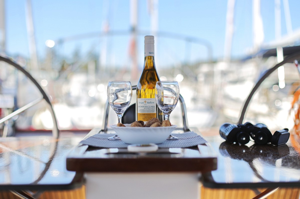 Bavaria Cruiser 46, Viribus Unitis | Yacht Charter Croatia