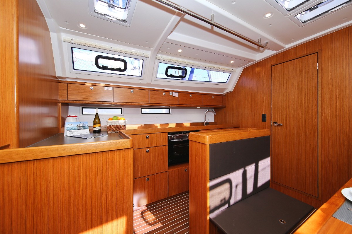 Bavaria Cruiser 46, Viribus Unitis | Yacht Charter Croatia