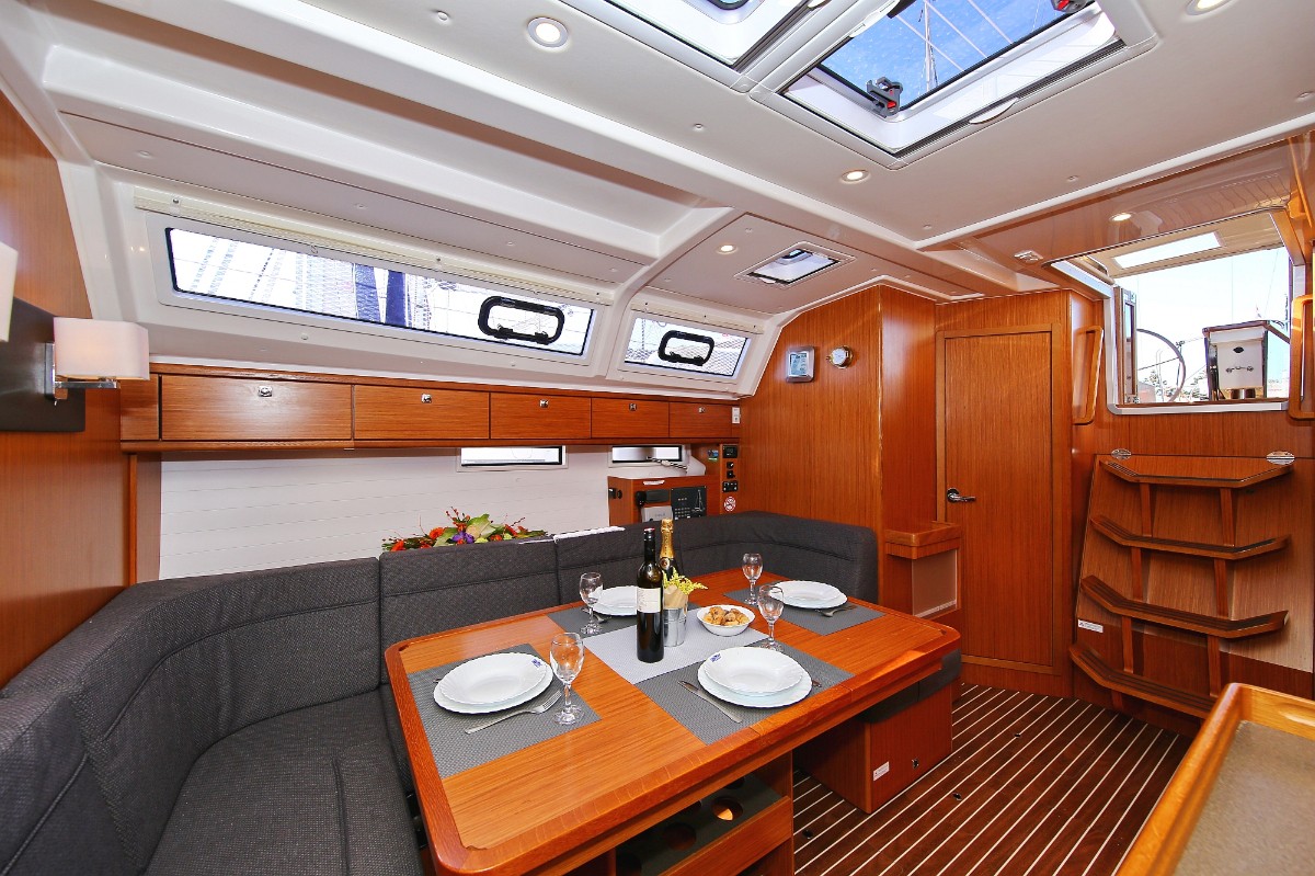 Bavaria Cruiser 46, Viribus Unitis | Yacht Charter Croatia