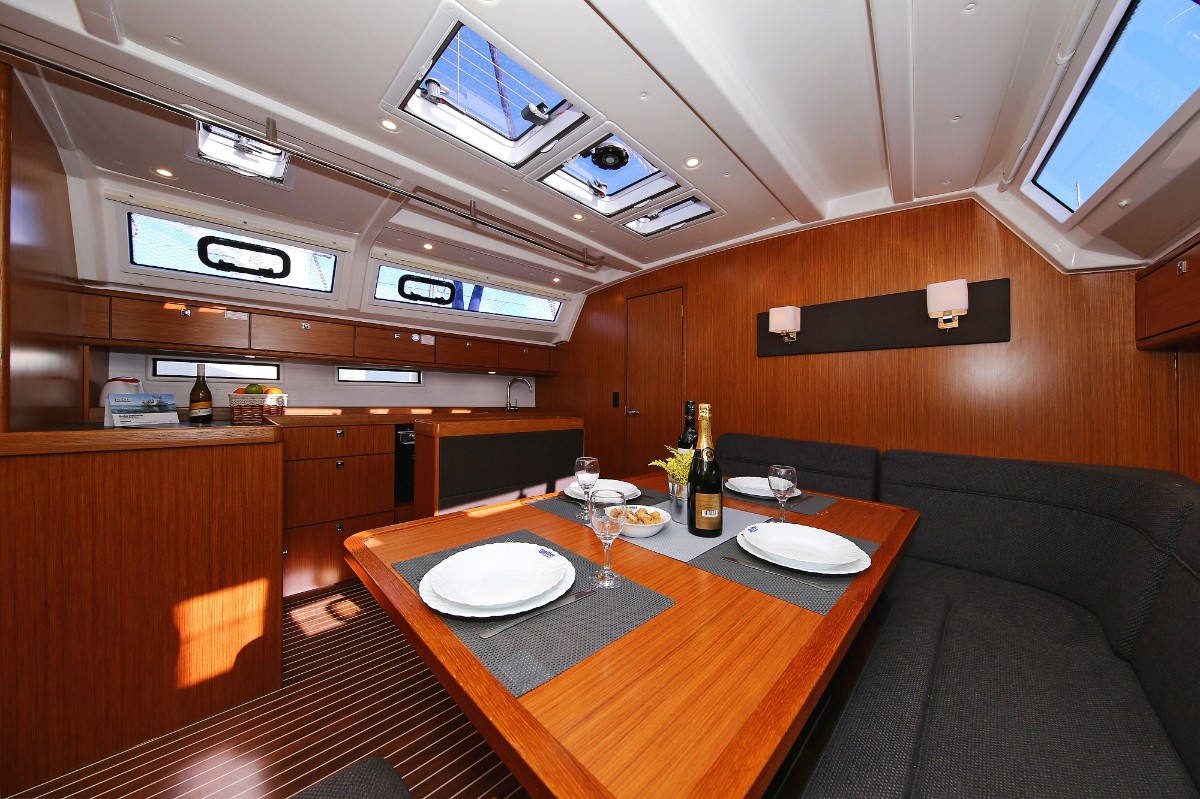 Bavaria Cruiser 46, Viribus Unitis | Yacht Charter Croatia