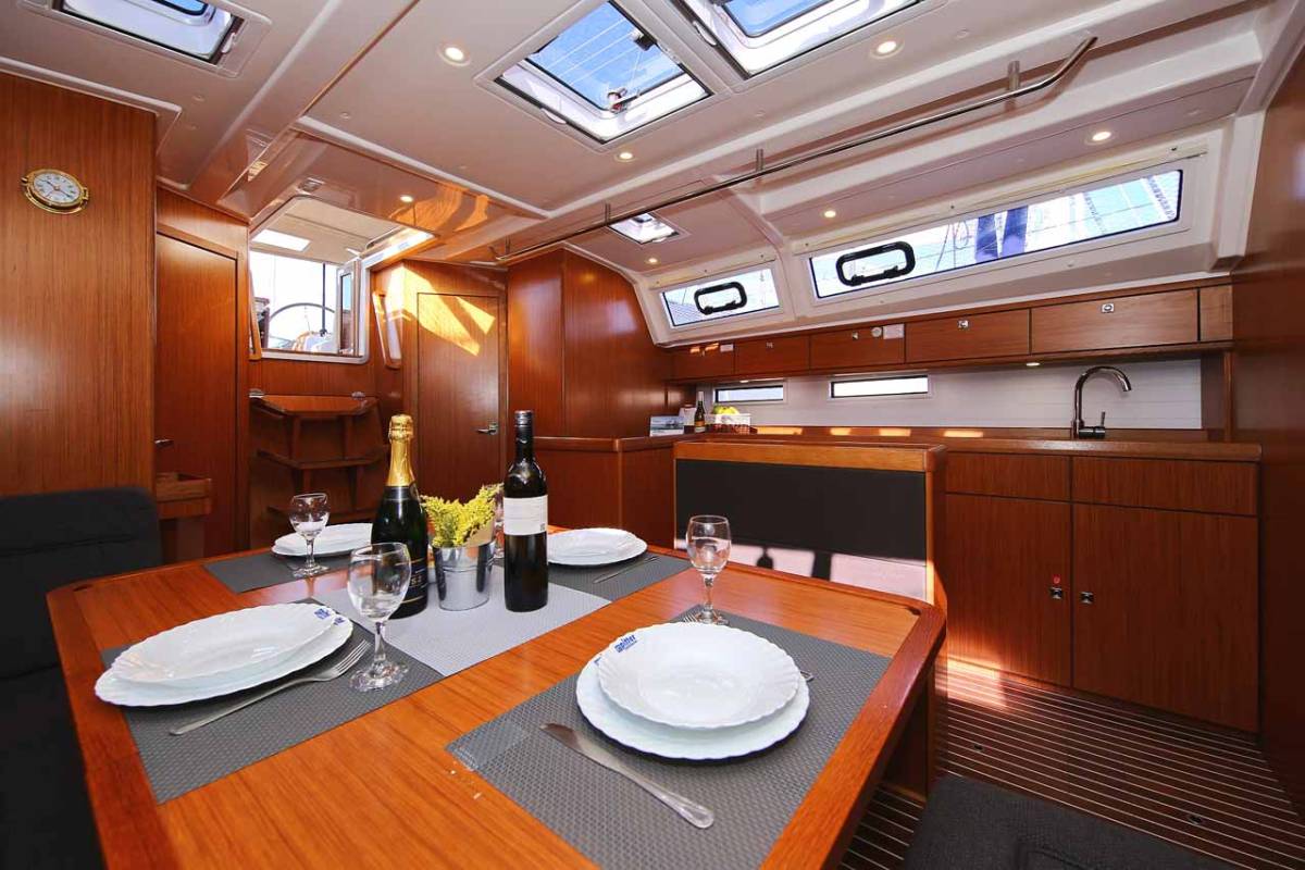 Bavaria Cruiser 46, Viribus Unitis | Yacht Charter Croatia