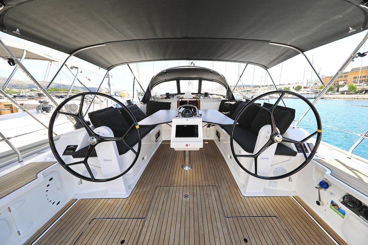 Bavaria Cruiser 46, Avior | Yacht Charter Croatia