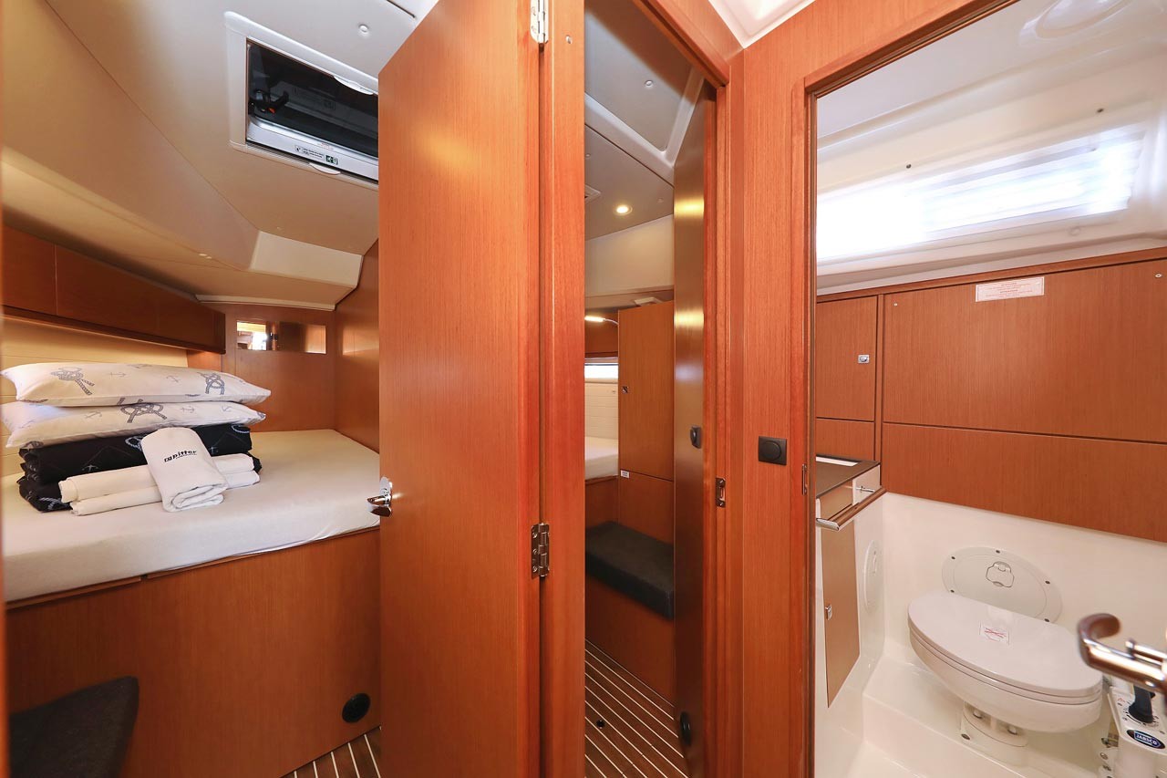 Bavaria Cruiser 46, Avior | Yacht Charter Croatia