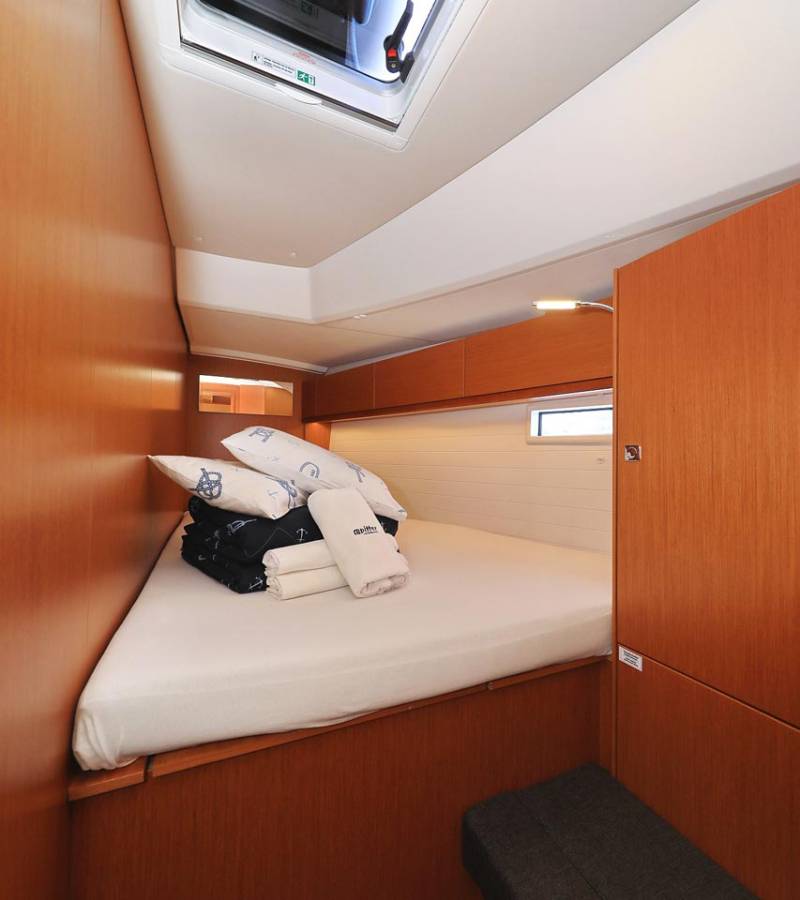 Bavaria Cruiser 46, Avior | Yacht Charter Croatia