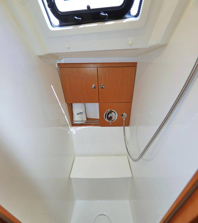 Bavaria Cruiser 46, Avior | Yacht Charter Croatia