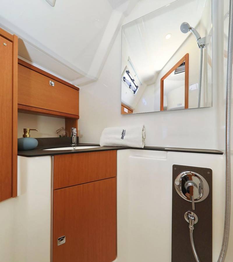 Bavaria Cruiser 46, Avior | Yacht Charter Croatia