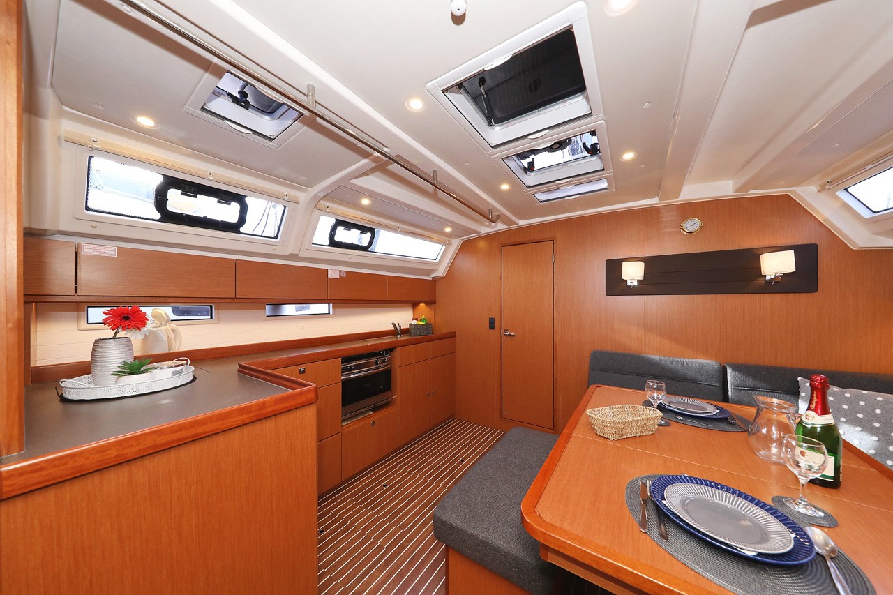Bavaria Cruiser 46, Neo Star V | Yacht Charter Croatia