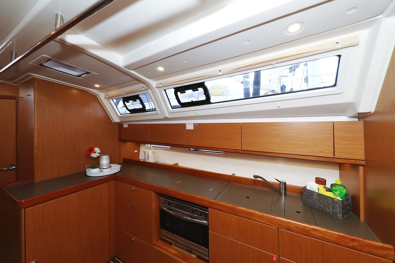 Bavaria Cruiser 46, Neo Star V | Yacht Charter Croatia