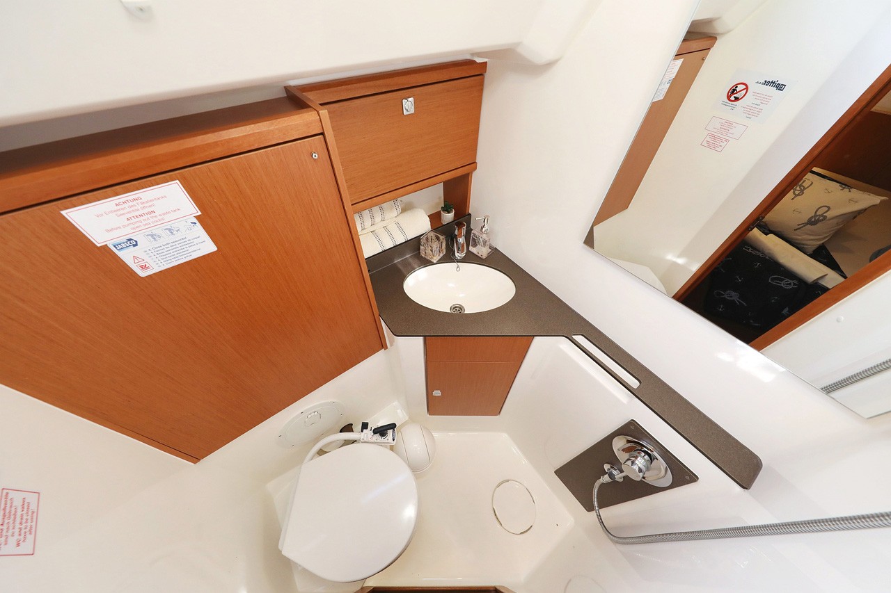 Bavaria Cruiser 46, Neo Star V | Yacht Charter Croatia