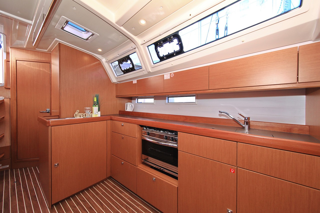 Bavaria Cruiser 46, Taurus | Yacht Charter Croatia