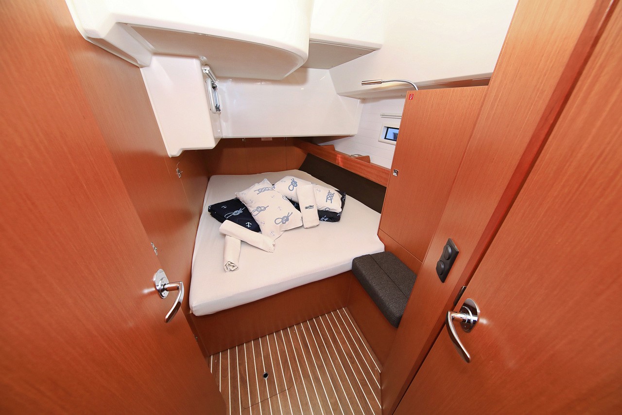 Bavaria Cruiser 46, Taurus | Yacht Charter Croatia