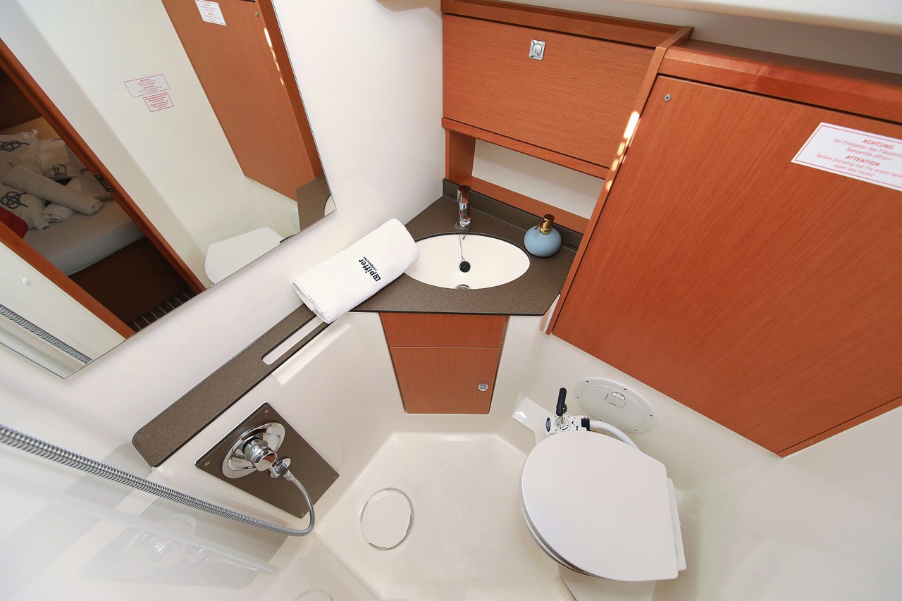 Bavaria Cruiser 46, Taurus | Yacht Charter Croatia