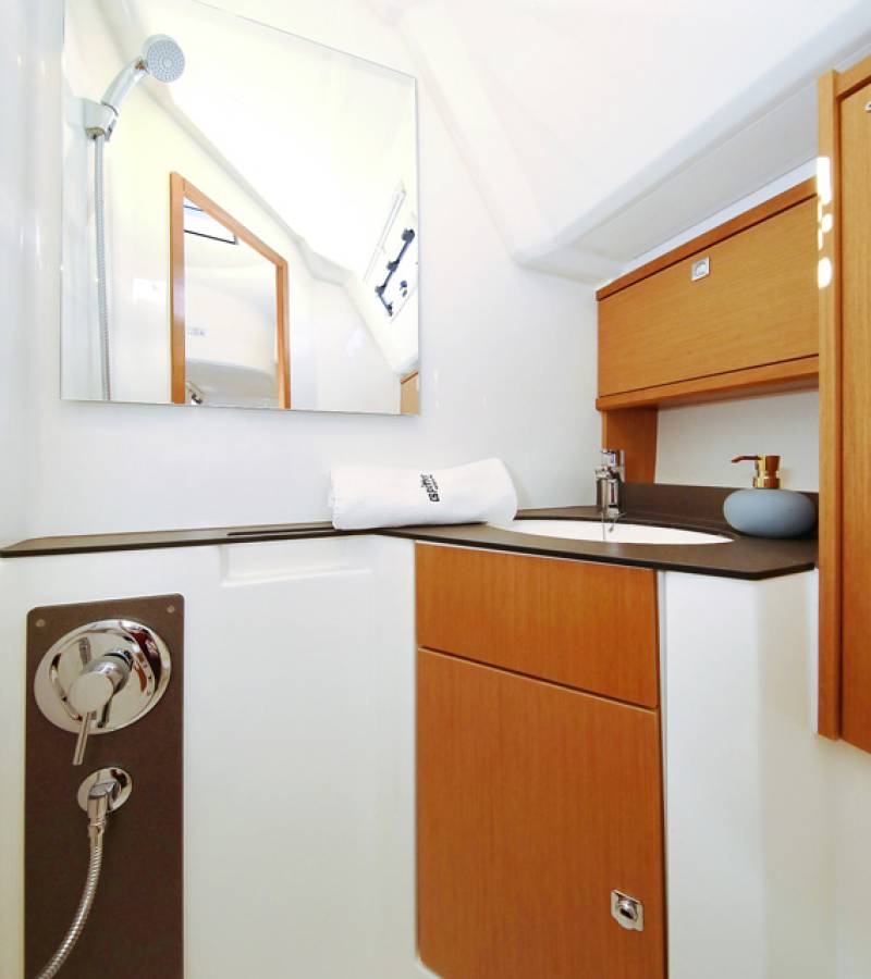 Bavaria Cruiser 46, Taurus | Yacht Charter Croatia