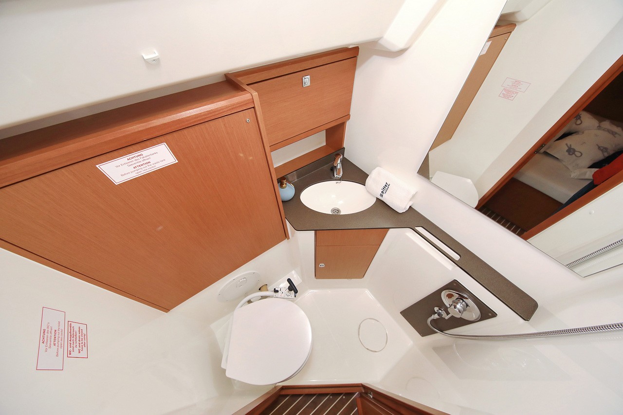 Bavaria Cruiser 46, Taurus | Yacht Charter Croatia