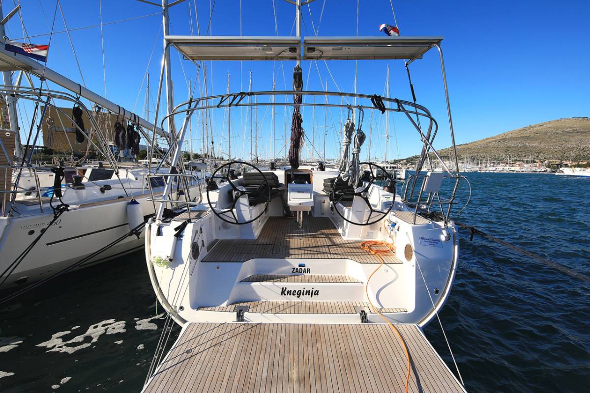 Bavaria Cruiser 46, Kneginja | Yacht Charter Croatia