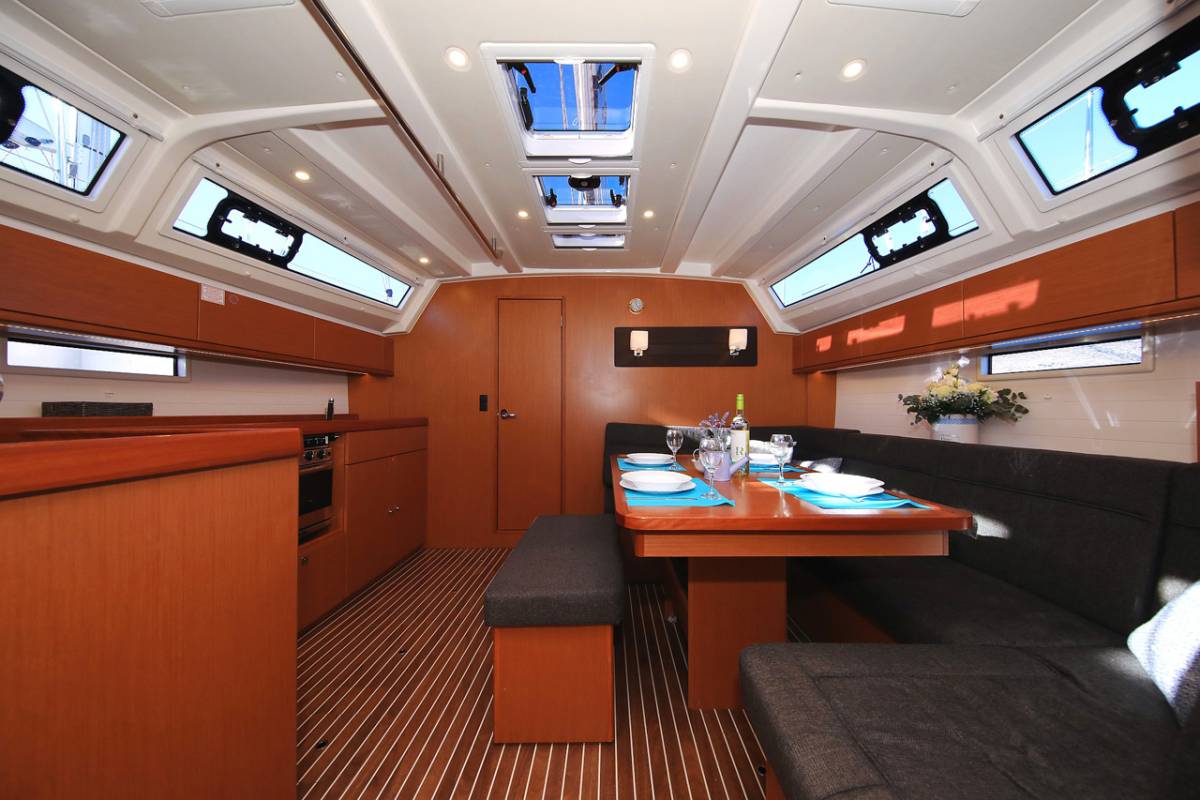 Bavaria Cruiser 46, Kneginja | Yacht Charter Croatia