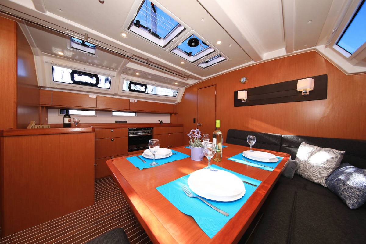 Bavaria Cruiser 46, Kneginja | Yacht Charter Croatia