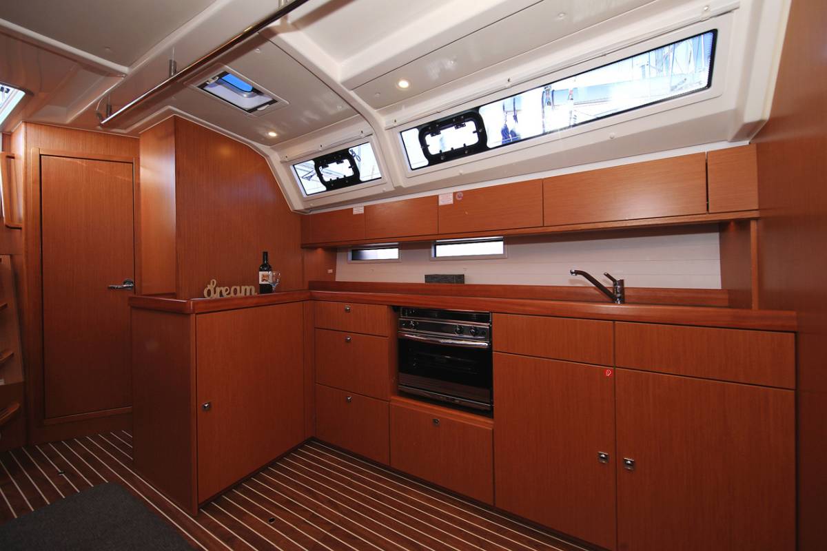 Bavaria Cruiser 46, Kneginja | Yacht Charter Croatia