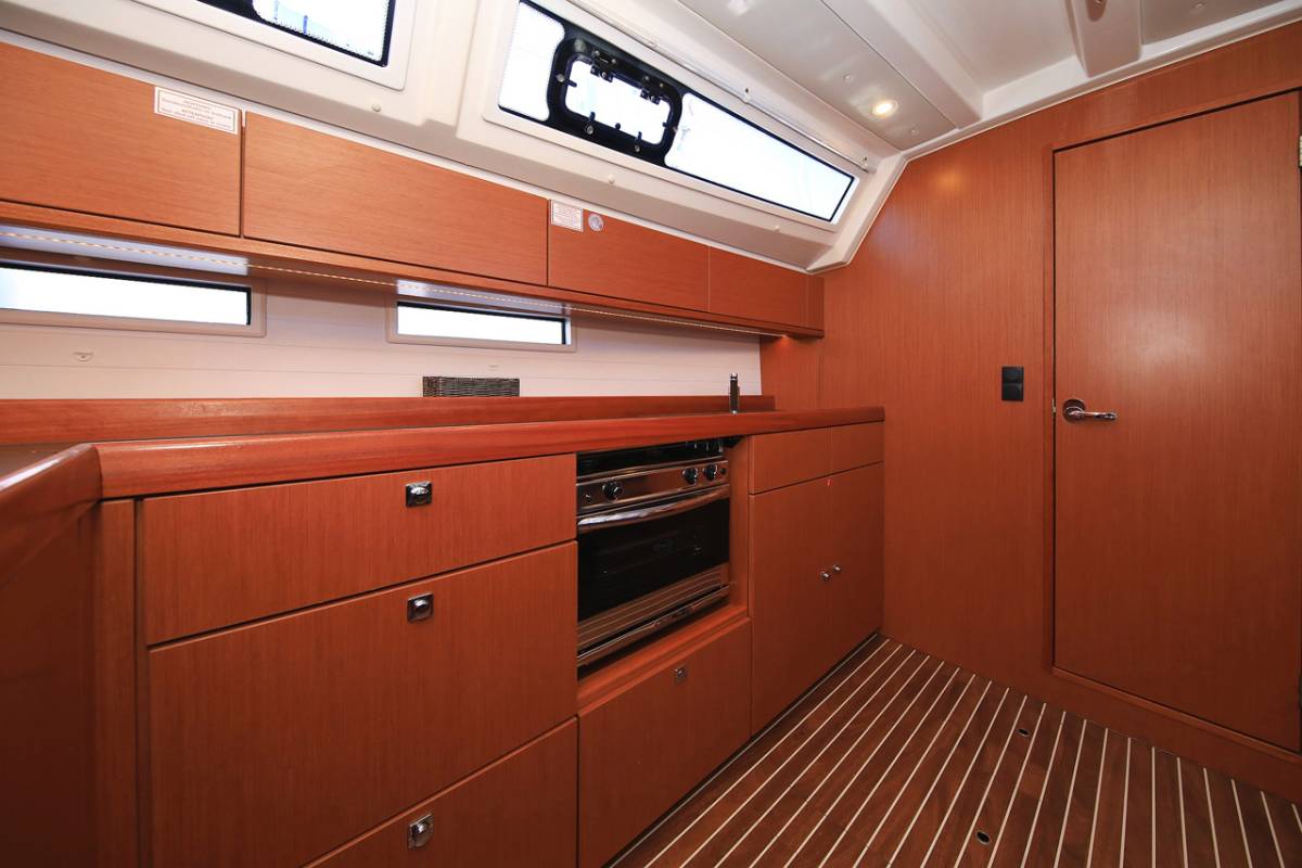 Bavaria Cruiser 46, Kneginja | Yacht Charter Croatia